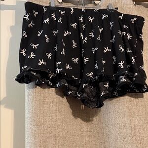 Grayson Social sleepwear: Black Bow-Print Ruffle Shorts